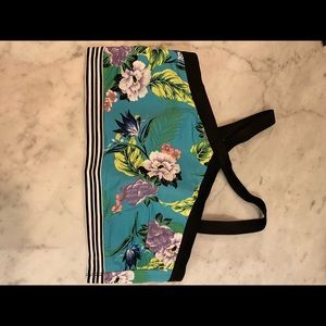 SZ 26 Cacique Gently used Bathingsuit Top